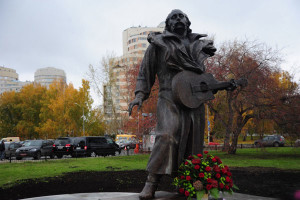 памятник-МУЛЯВИНУ